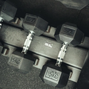 Hantla żeliwna gumowana HEX 15 kg - UpForm
